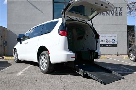 2022 Chrysler Voyager LX Mobility Handicap Van ATS Advantage Manual Rear Entry L